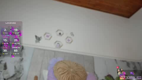 Snapshot of christal_cutee chatting on April 2026 05:27:02 AM Christal online show from April 2026 05:27:02 AM