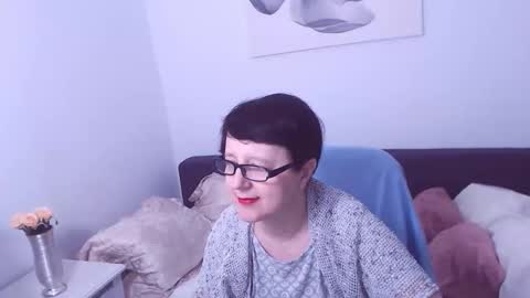 Christa online show from October 2025 11:57:02 PM