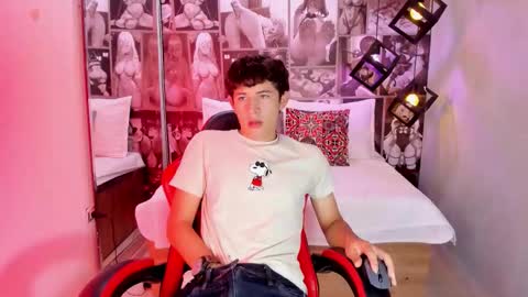 Snapshot of christian_foxx chatting on February 2026 02:04:02 PM Christian online show from February 2026 02:04:02 PM