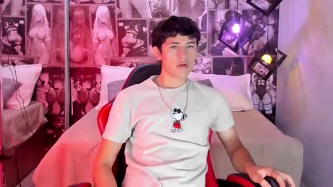 Snapshot of christian_foxx chatting on March 2026 01:46:02 PM Christian online show from March 2026 01:46:02 PM