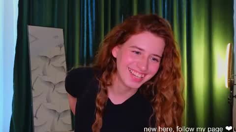 Snapshot of christina_garcia chatting on June 2026 09:12:02 AM Cristina online show from June 2026 09:12:02 AM