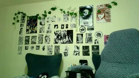 Snapshot of christina_vamp1 chatting on September 2025 01:22:02 PM CHRISTINA online show from September 2025 01:22:02 PM