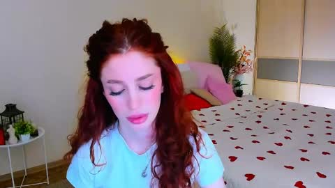 Snapshot of christinaconteeree chatting on May 2026 07:19:01 PM christinaconteeree online show from May 2026 07:19:01 PM