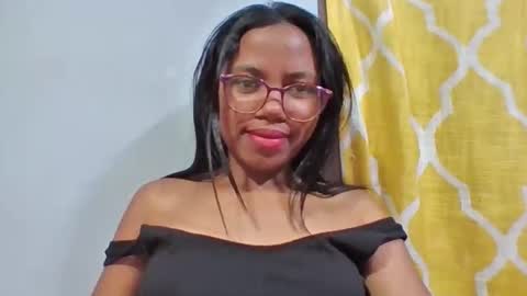 Snapshot of christinah262488 chatting on May 2026 12:33:02 PM christinah262488 online show from May 2026 12:33:02 PM