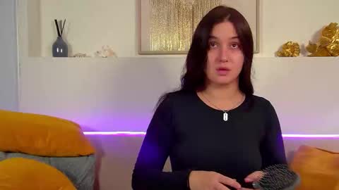 Christina online show from September 2025 05:33:01 AM