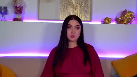 Christina online show from December 2025 07:53:02 PM