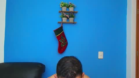 Snapshot of christopher_w chatting on December 2024 03:07:01 AM Christopher online show from December 2024 03:07:01 AM