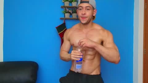 Snapshot of christopher_w chatting on December 2024 12:07:01 AM Christopher online show from December 2024 12:07:01 AM