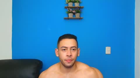 Snapshot of christopher_w chatting on January 2025 03:29:01 AM Christopher online show from January 2025 03:29:01 AM