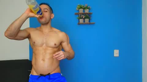 Snapshot of christopher_w chatting on September 2025 11:38:01 PM Christopher online show from September 2025 11:38:01 PM