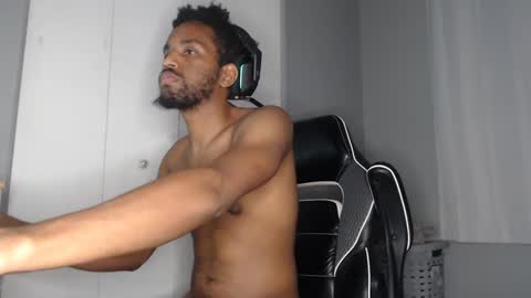 ChrisVacherx online show from December 2024 07:57:01 PM