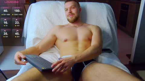 Snapshot of chrisx6m chatting on December 2024 05:45:02 PM chrisx6m online show from December 2024 05:45:02 PM