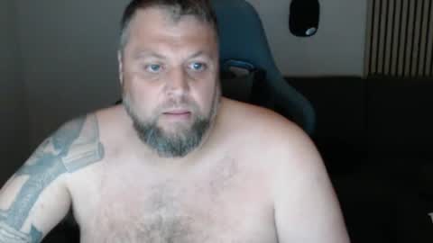 Chrizz online show from June 2026 10:23:02 PM
