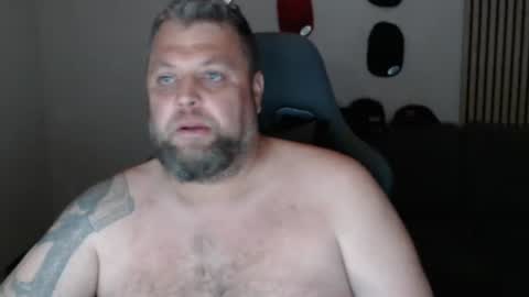 Chrizz online show from June 2026 10:46:01 PM