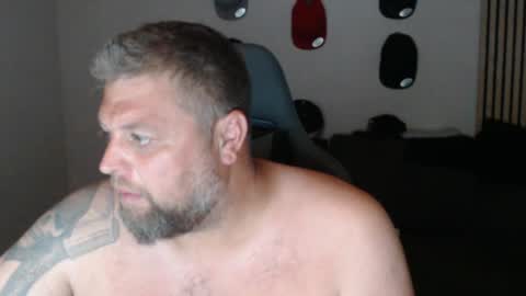 Chrizz online show from July 2026 10:04:01 PM