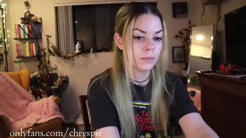 Chrys online show from October 2025 05:15:02 AM