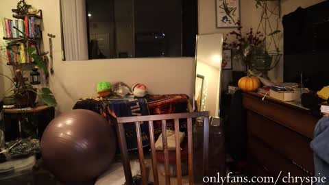 Chrys online show from February 2026 06:56:02 AM