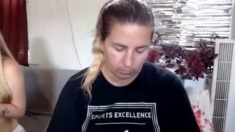 Snapshot of chrystalbella chatting on July 2026 08:08:01 AM Diana online show from July 2026 08:08:01 AM