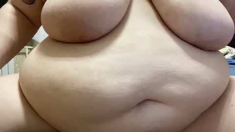 Kat online show from November 2025 02:39:01 PM