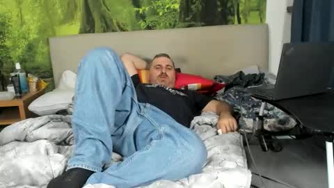 Snapshot of chubbydaddybear82 chatting on November 2025 05:28:02 AM chubbydaddybear82 online show from November 2025 05:28:02 AM