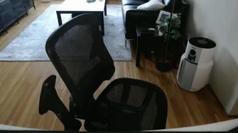 AstorYvr online show from July 2026 04:06:02 AM