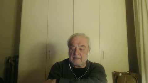 Snapshot of ciaoamoremio4 chatting on January 2025 11:38:02 PM ciaoamoremio4 online show from January 2025 11:38:02 PM