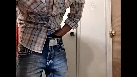 Snapshot of ciestep8216 chatting on December 2024 11:18:02 PM ciestep8216 online show from December 2024 11:18:02 PM