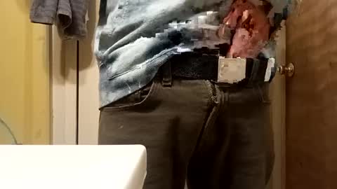 Snapshot of ciestep8216 chatting on March 2025 01:56:02 PM ciestep8216 online show from March 2025 01:56:02 PM