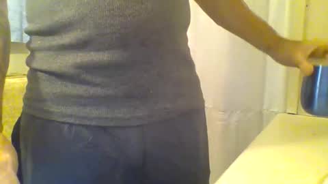 Snapshot of ciestep8216 chatting on October 2025 02:20:01 AM ciestep8216 online show from October 2025 02:20:01 AM