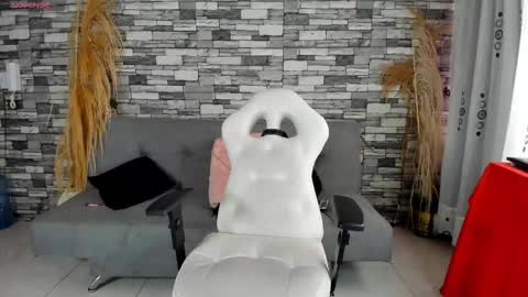 Ciindy Lovers online show from November 2025 05:03:02 PM