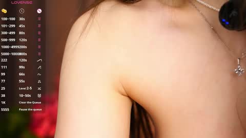   L  online show from April 2026 05:28:01 PM