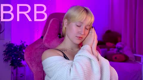 Cin Bellamy online show from September 2025 02:49:02 AM