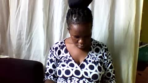 Snapshot of cinddy_14 chatting on June 2026 06:28:01 AM cinddy 14 online show from June 2026 06:28:01 AM