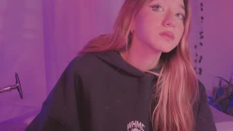 Sofi Eva and Mey online show from September 2025 04:38:01 AM