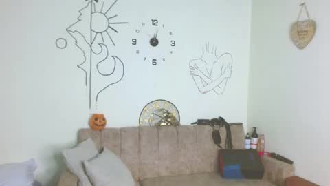 cinna__ online show from November 2025 12:46:01 AM