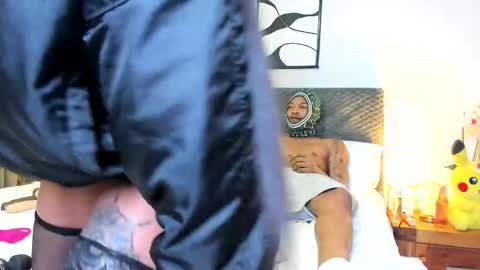 Snapshot of cinnamon_lips07 chatting on October 2025 06:06:02 PM Indie online show from October 2025 06:06:02 PM