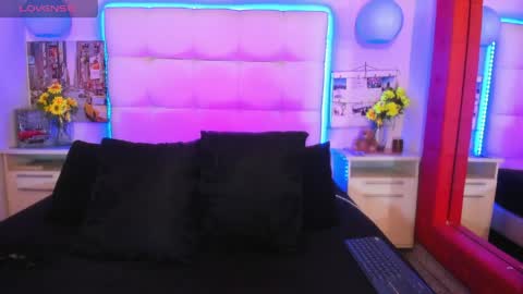 Snapshot of cinthya_walker1 chatting on June 2026 01:48:02 PM cinthya_walker1 online show from June 2026 01:48:02 PM
