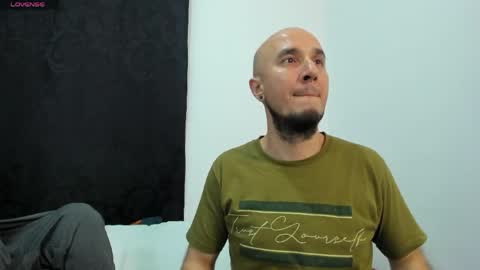 Snapshot of cintya_n_roger chatting on May 2026 08:48:02 PM Cintya Roger online show from May 2026 08:48:02 PM