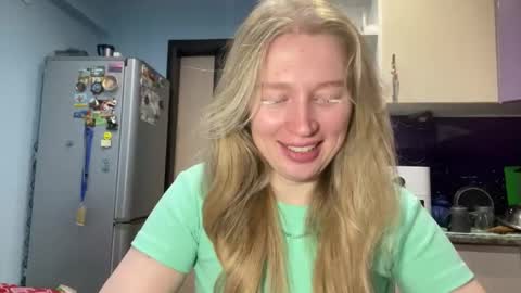 citrusblissss online show from September 2025 12:39:01 PM