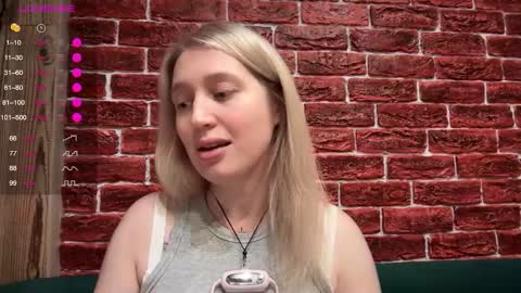 citrusblissss online show from November 2025 03:01:01 PM