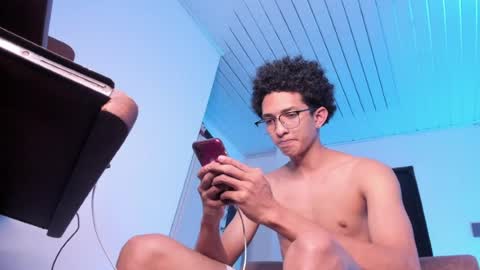 Snapshot of cj_davis1 chatting on May 2026 02:08:01 AM cj_davis1 online show from May 2026 02:08:01 AM
