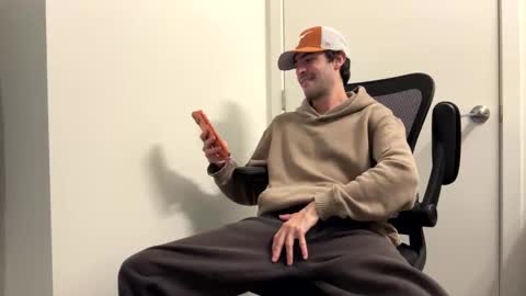 ckeefer96 online show from April 2026 10:12:02 PM