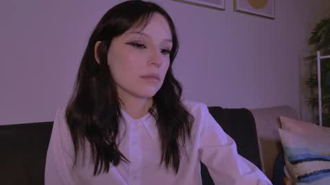 Snapshot of claire_bennett chatting on April 2026 01:10:01 AM Claire Bennett online show from April 2026 01:10:01 AM