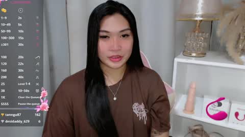 CLAIRE online show from July 2026 06:24:02 PM