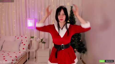 Claire Faers online show from December 2024 02:12:01 PM