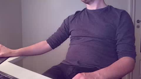 Snapshot of clamshive7 chatting on February 2026 08:38:01 PM clamshive7 online show from February 2026 08:38:01 PM