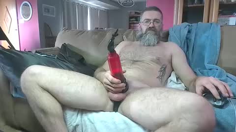 Snapshot of clamsplitter420 chatting on December 2024 04:06:01 PM Clamsplitter420 online show from December 2024 04:06:01 PM