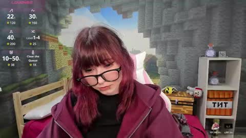 clarabenson online show from November 2025 06:41:02 PM