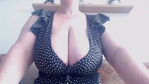 Snapshot of claralollipop chatting on May 2026 02:35:01 PM Clara online show from May 2026 02:35:01 PM