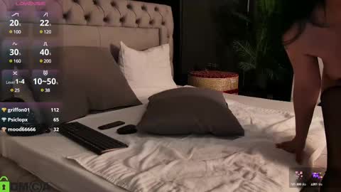 Snapshot of clarashinex chatting on February 2025 11:17:02 AM Clara online show from February 2025 11:17:02 AM